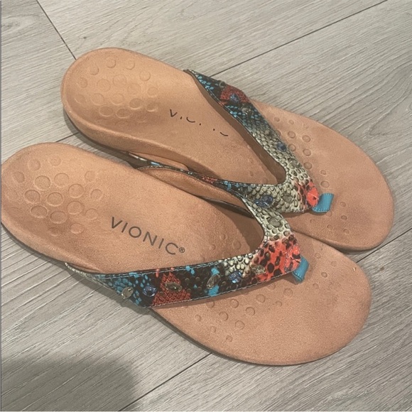 Vionic Women's Snakeskin Pattern Sandals - Picture 5 of 6